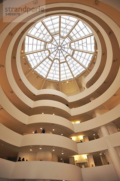 Solomon R.  Guggenheim Museum  Manhattan  New York  USA  USA  America  Spirale  innen