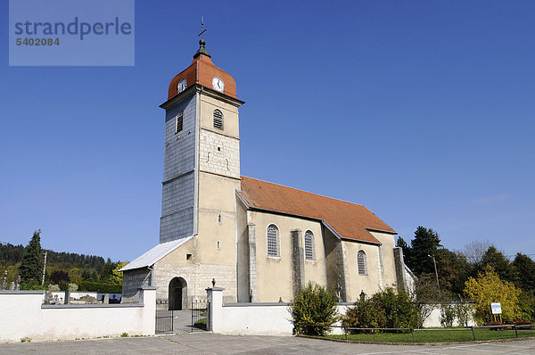 Notre-Dame de l'Assomption Kirche  Evillers  Pontarlier  Departement Doubs  Franche-Comte  Frankreich  Europa  ÖffentlicherGrund