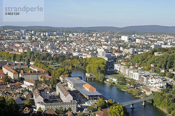 Übersicht  Fluss Doubs  Besancon  Departement Doubs  Franche-Comte  Frankreich  Europa