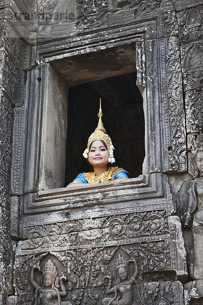 Asien  Kambodscha  Siem Reap  Angkor  Angkor Wat  Angkor Thom  Bayon  Apsara  Apsara Tänzer  asiatische Frau  asiatische Frauen  kambodschanischen Frau  kambodschanischen Frauen  Porträt  UNESCO  UNESCO Welterbe  Tourismus  Reisen  Holiday  Urlaub  Tourismus