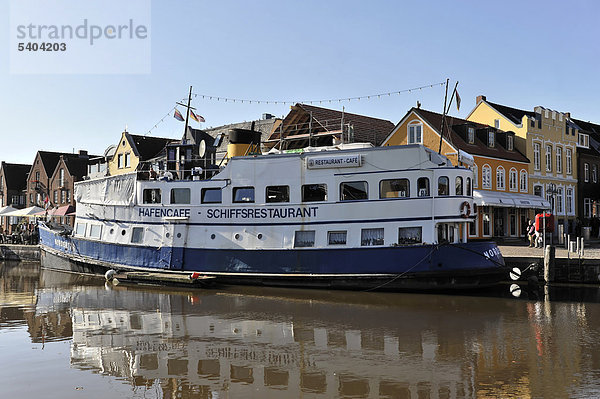 Hafencafe-Schiffsrestaurant  Stadthafen Husum  Schleswig-Holstein  Deutschland  Europa