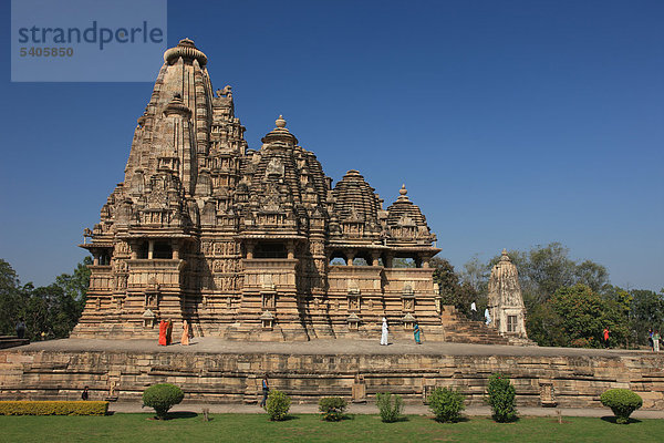 Khajuraho  Madhya Pradesh  Indien  Asien  Unesco-Weltkulturerbe Lakshmana Tempel  Chandella Dynastie  architektonisches Meisterwerk  Architektur  Hinduismus  Archäologie  sieben Weltwunder von Indien  erotische Skulptur