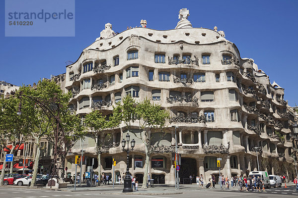 Europa  Spanien  Barcelona  Casa Mila  La Pedrera  Gaudi  Tourismus  Reisen  Urlaub  Urlaub