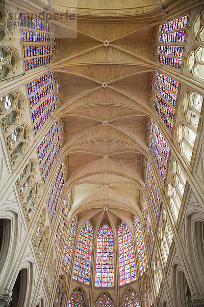 Europa  Frankreich  Loire-Tal  Loire  Touren  Saint Gatien Kathedrale  Kathedrale  Kathedralen  Gothic  Interior  Tourismus  Reisen  Urlaub  Urlaub