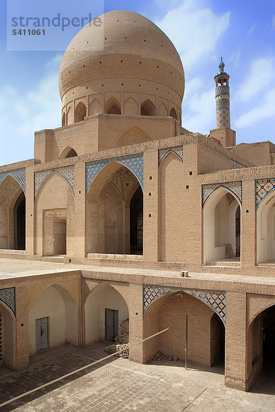 Kuppel Wohnhaus Gebäude Reise Stadt Großstadt Ziel Architektur Asien Islam Naher Osten Iran Kuppelgewölbe