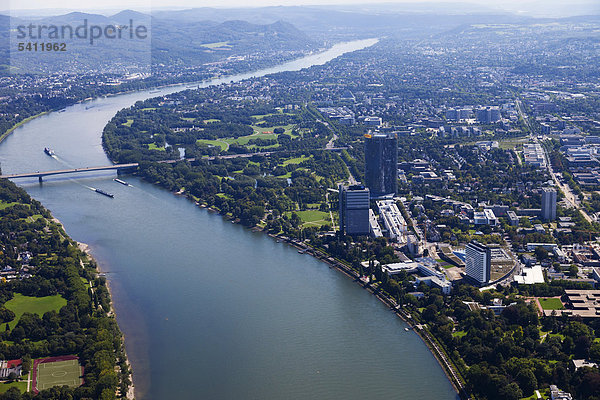 Luftbild  Konrad-Adenauer-Brücke  Blickrichtung Süden stromaufwärts  Bonn  Rhein  Siebengebirge  Rheinland  Nordrhein-Westfalen  Deutschland  Europa