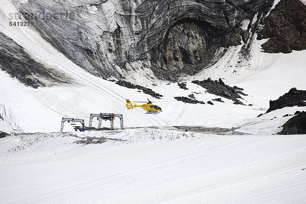 Rettungshubschrauber Christopherus OEAMTC  Kaunertal  Tirol  Österreich  Europa