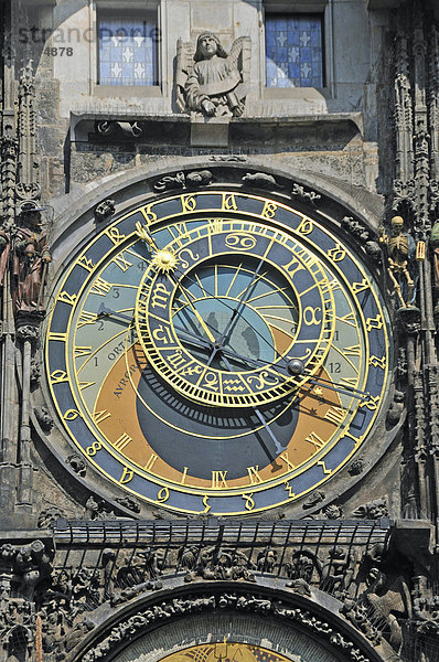 Astronomische Uhr am Rathausturm  Altstädter Rathaus  Altstädter Ring  Altstadt  Prag  Böhmen  Tschechien  Europa  ÖffentlicherGrund