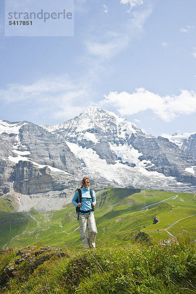 Wandern in den Schweizer Bergen  Berner Oberland  Grindelwald  Schweiz  Europa