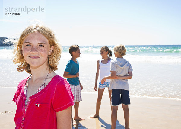 Teenager am Strand