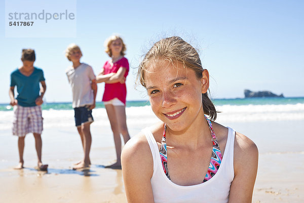 Teenager am Strand