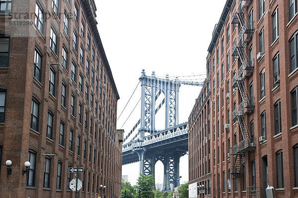 Manhattan Bridge  Brooklyn Heights  Brooklyn  New York  USA