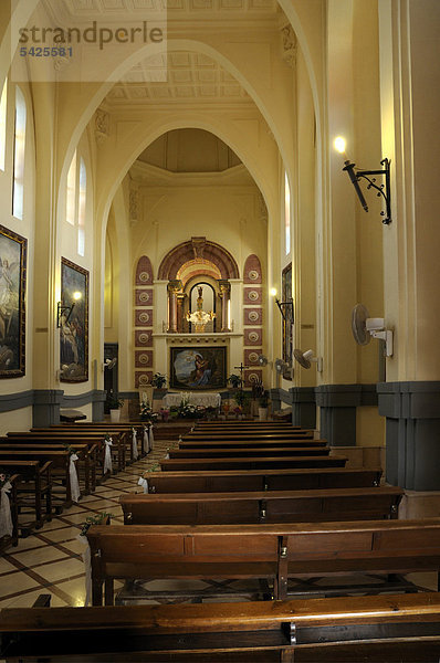 Kirche Santa MarÌa Magdalena  Sanktuarium La Magdalena bei Novelda  Costa Blanca  Spanien  Europa