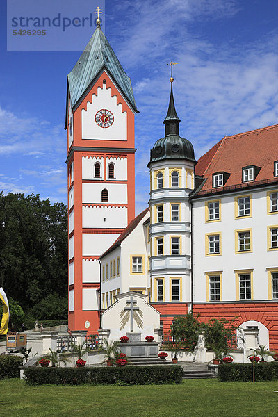 Außen-Altar und Glockenturm  Kloster Scheyern  Abtei der Bayerischen Benediktinerkongregation  Scheyern  Landkreis Pfaffenhofen an der Ilm  Bayern  Deutschland  Europa