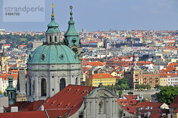 Prag Hauptstadt Panorama Europa Geschichte Tschechische Republik Tschechien Ansicht UNESCO-Welterbe Böhmen