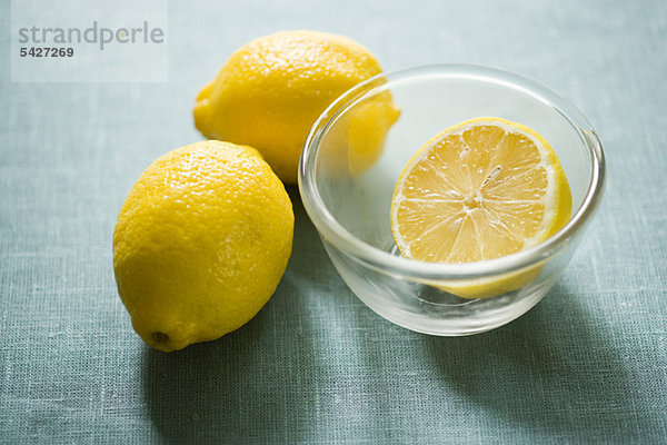 Frische Zitronen
