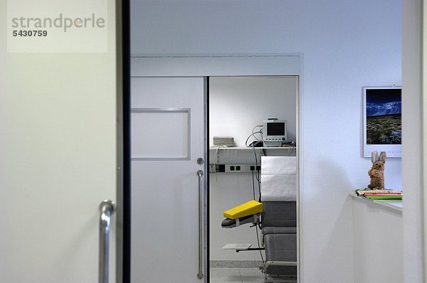 Düsseldorf  Kaiserswerther Diakonie  Florence-Nightingale-Krankenhaus  Anästhesie im OP Krankenhaus Zimmer