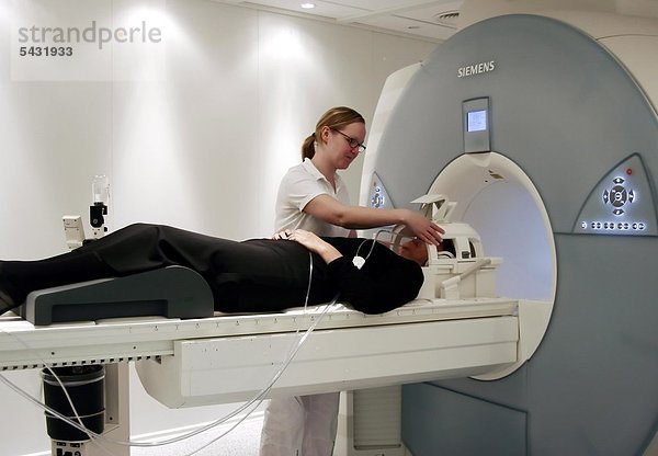Patient in MRT - Magnetresonanztomographie - Kernspinntomographie