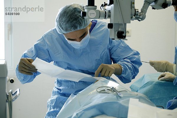 Vorbereitung Chirurg Chirurgie