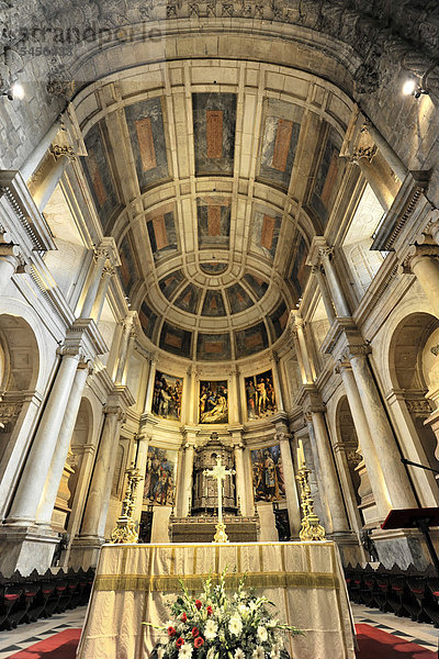 Altarbereich  Santa Maria Kirche  Mosteiro dos JÈronimos  Hieronymus-Kloster  Unesco Weltkulturerbe  Belem Viertel  Lissabon  Lisboa  Portugal  Europa
