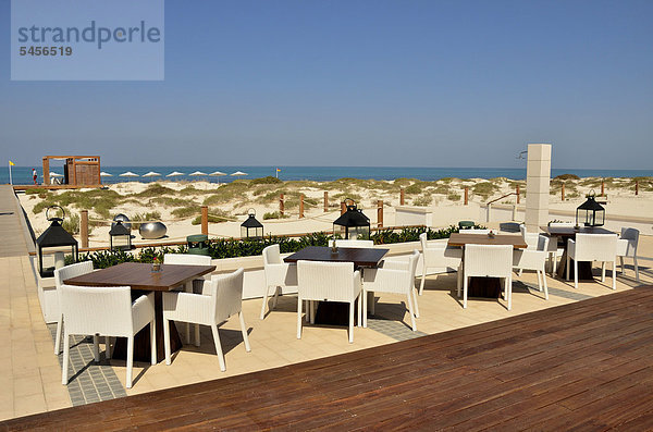 Außenbereich des Monte Carlo Beach Club auf Saadiyat Island  Abu Dhabi  Vereinigte Arabische Emirate  Arabische Halbinsel  Asien