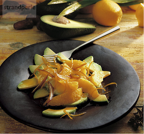 Orangen-Avocado-Salat mit Datteln  Israel  Rezept gegen Gebühr erhältlich