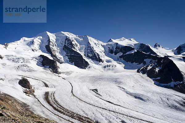 Hinten der Gipfel des Piz Palü  rechts die Bellavista  vorne der Persgletscher  Graubünden  Schweiz  Europa