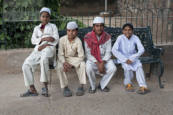 Muslimische Kinder  Connaught Place  Neu-Delhi  Nordindien  Indien  Asien