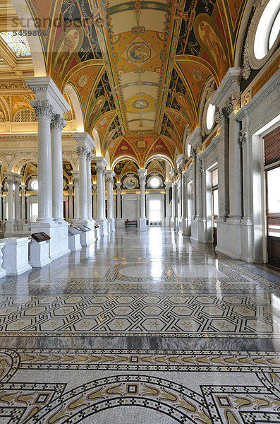 Marmorsäulen  Marmorbogen  Fresken  Mosaiken in der prächtigen Eingangshalle  The Great Hall  The Jefferson Building  Library of Congress  Capitol Hill  Washington DC  District of Columbia  Vereinigte Staaten von Amerika  USA