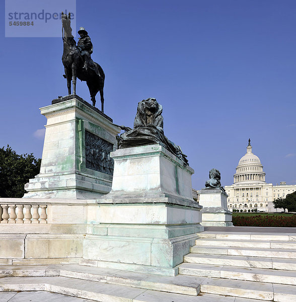 Reiterstandbild  Statue von General Ulysses Simpson Grant  vor United States Capitol  Kapitol  Capitol Hill  Washington DC  District of Columbia  Vereinigte Staaten von Amerika  USA  ÖffentlicherGrund