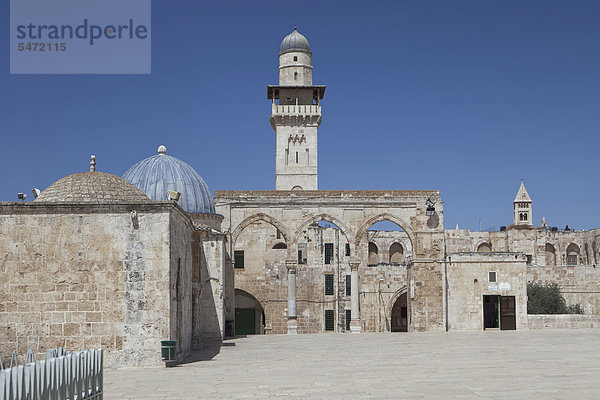 Haram esch-Scharif  das Minarett der Moschee für Frauen vom Tempelberg aus gesehen  Ost-Jerusalem  Israel  Naher Osten