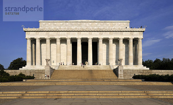Lincoln Memorial  Washington DC  District of Columbia  Vereinigte Staaten von Amerika  USA  ÖffentlicherGrund