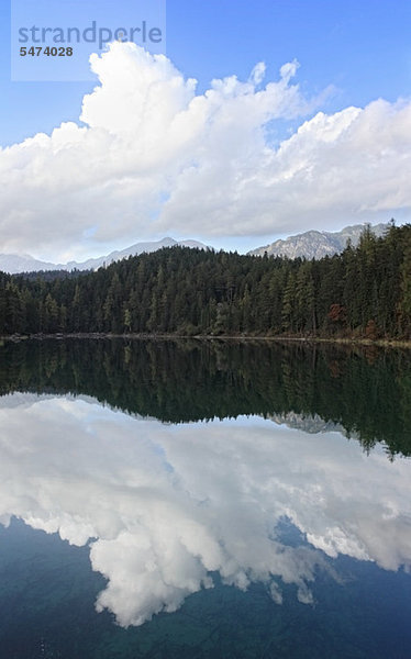 Lake Eibsee  Bayern  Deutschland