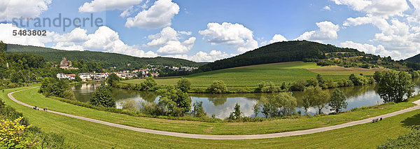 Mittelburg und Vorderburg  Neckarsteinach  Vierburgeneck  Naturpark Neckartal-Odenwald  Hessen  Deutschland  Europa  ÖffentlicherGrund