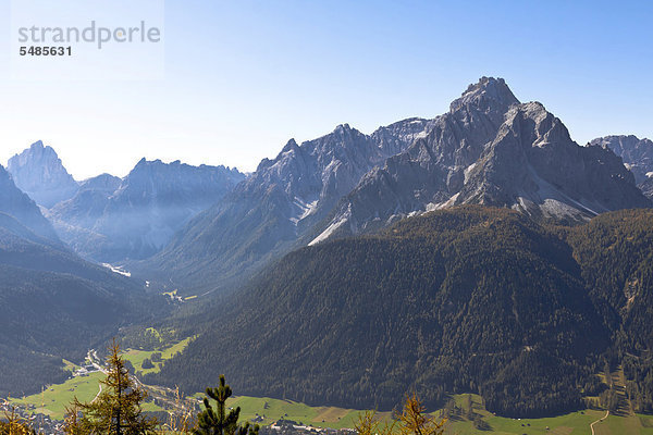 Sextener oder Sextner Dolomiten im Herbst  Gsellknoten  Monte Casella  2865 m  Zwölfer  (Croda dei Toni)  3094 m  Italien  Europa