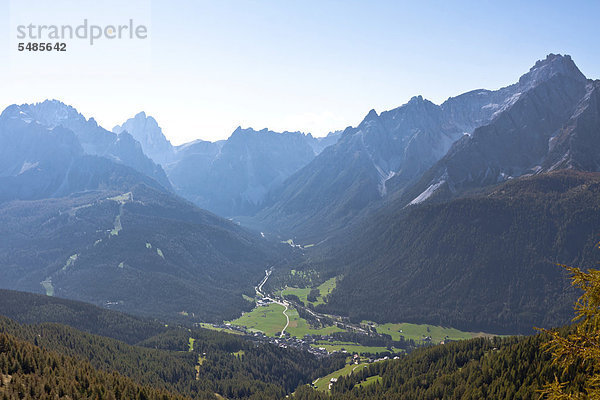 Sextener oder Sextner Dolomiten im Herbst  Italien  Europa