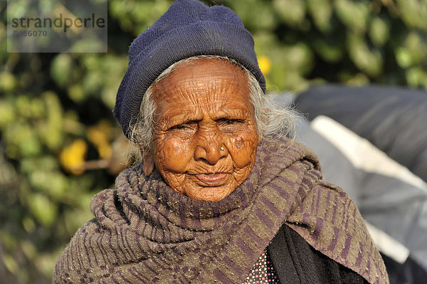 Alte Nepalesin  Portrait  Pokhara  Nepal  Asien