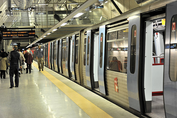 Metro  Metrostation  U-Bahnstation  Lissabon  Portugal  Europa
