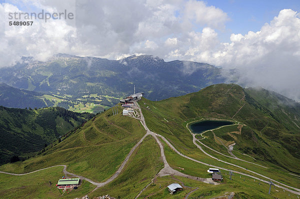 Bergstation Kanzelwandbahn  künstlich angelegter See  Schneeteich  Kleinwalsertal  Allgäu  Vorarlberg  Österreich  Europa  ÖffentlicherGrund