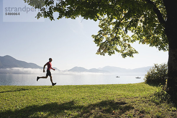 Reife Männer joggen