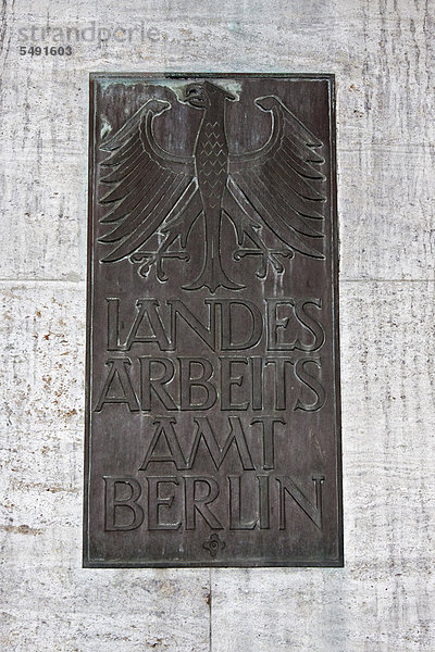 Schild  Landesarbeitsamt Berlin  Berlin  Deutschland  Europa