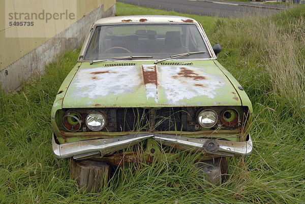 Verwahrlostes Auto in Rosbery  Tasmanien  Australien