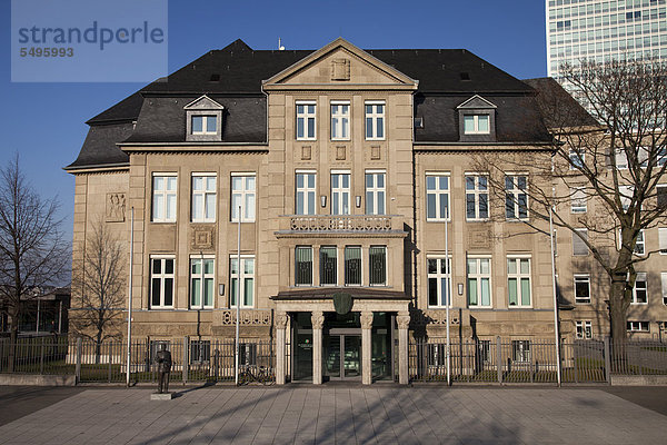 Staatskanzlei in der Villa Horion  Landeshauptstadt Düsseldorf  Rheinland  Nordrhein-Westfalen  Deutschland  Europa  ÖffentlicherGrund