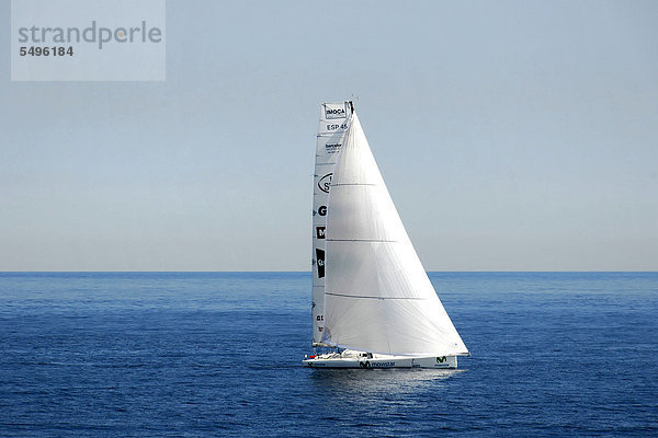 Segeljacht  großes Segelboot  Straße von Gibraltar  Marokko  Nordafrika  Afrika