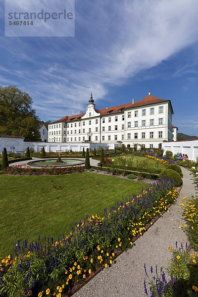 Prälatengarten im Kloster Schäftlarn  Oberbayern  Bayern  Deutschland  Europa