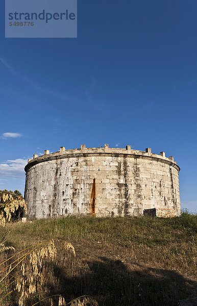 Mausoleum von Lucio Munazio Planco aus der Römerzeit  auf dem Gipfel des Monte Orlando  Gaeta  Region Latium  Lazio  Italien  Europa