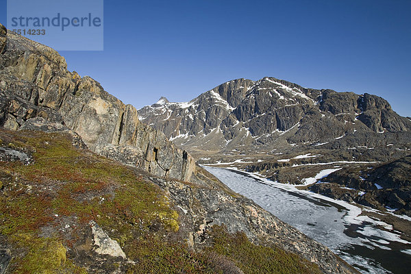 Berglandschaft  eisfreies Inland bei Sisimiut  Grönland
