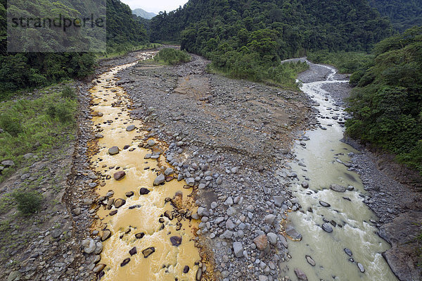 Rio Sucio  Schmutziger Fluss  Nationalpark Braulio Carrillo  Costa Rica  Zentralamerika