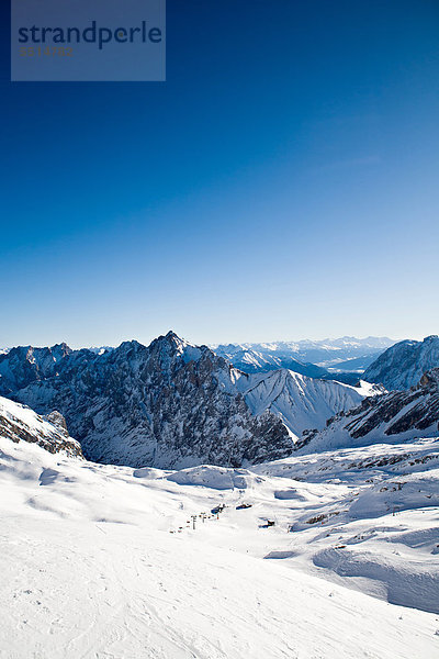 Zugspitze  Skigebiet in den Alpen  Bayern  Deutschland  Europa