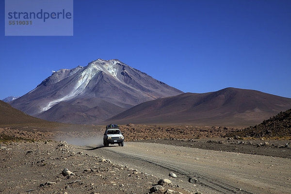 Piste  Alti Plano  Vulkan Ollague  5869 m  südliches Bolivien  Südamerika